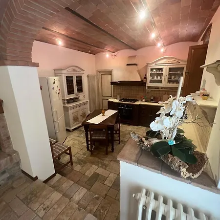 Apartment L'allodola Montespertoli